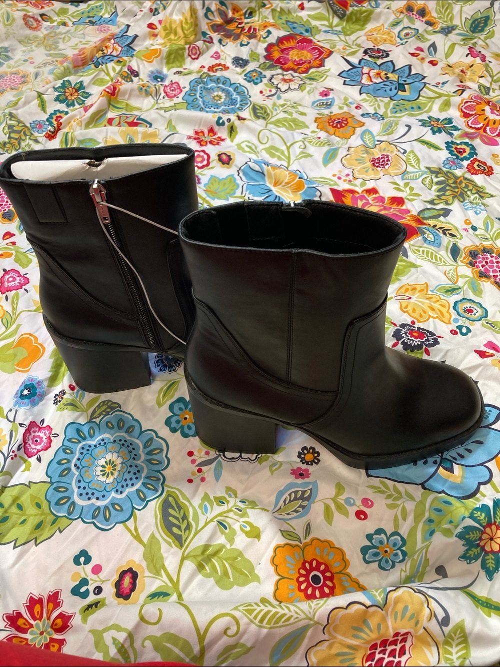 Universal Thread Black Lilyan Chunky Block Heel Ankle Boots Size 9 Semi NWT - Picture 4 of 11